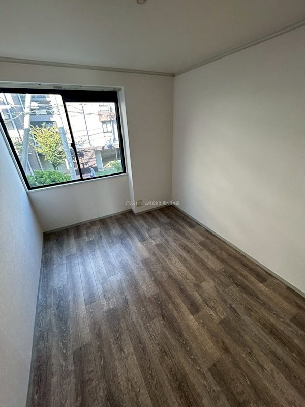 ヴァンベールしののめ 窓があり日差しの入るお部屋です