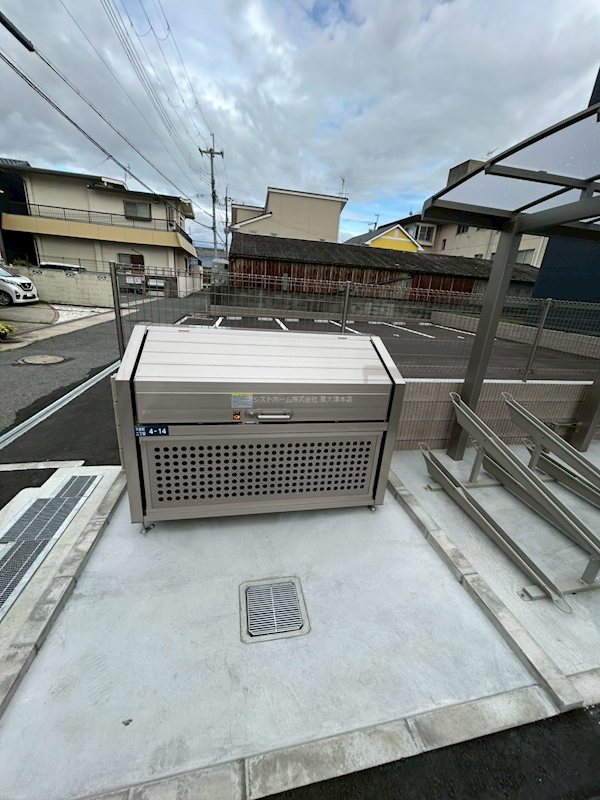 グランハイツ西喜 共用ゴミ捨て場