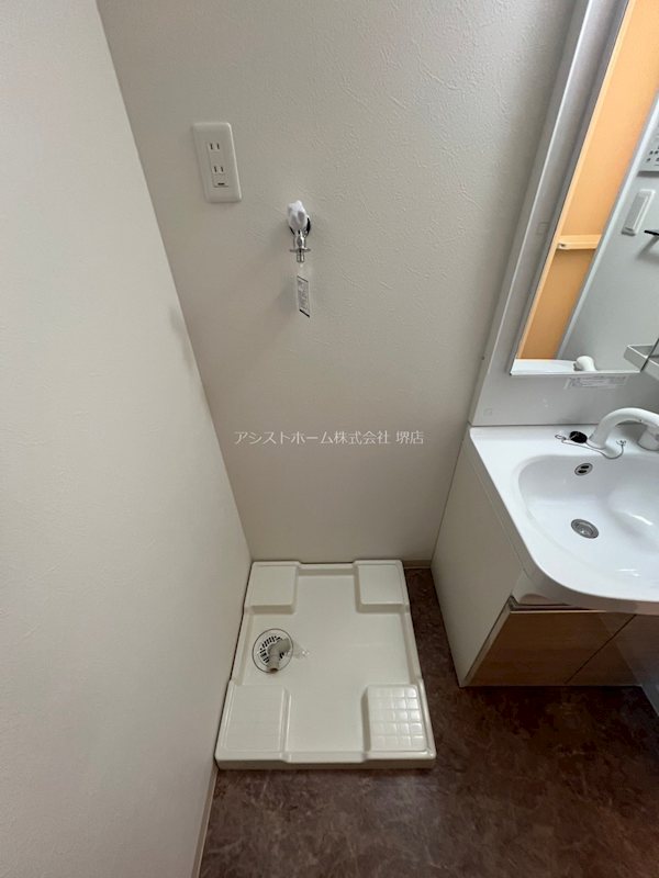 I maison Rhodon 室内洗濯機置き場