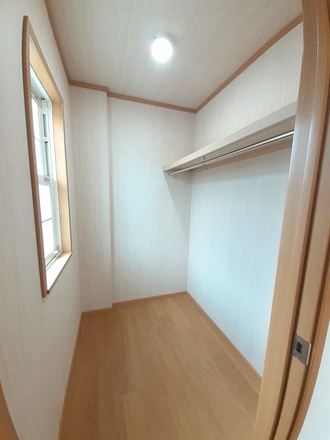 サンリット忠岡 収納