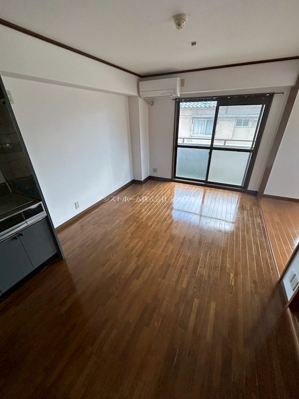 ビーチマンションⅡ 窓があり日差しの入るお部屋です