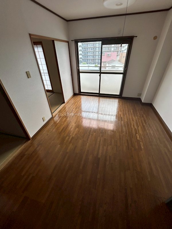 ビーチマンションⅡ 窓があり日差しの入るお部屋です