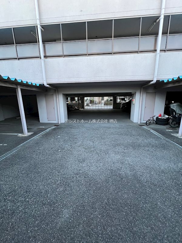 マンションサンヒルズ 駐車場