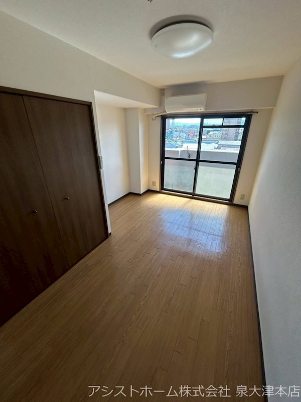 ELLEGRANDE OZU 窓があり日差しの入るお部屋です