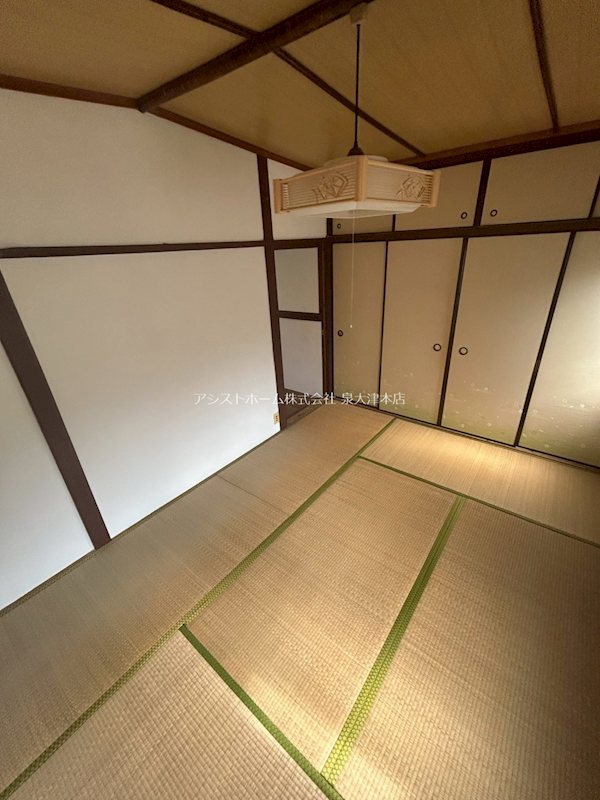 千原町2丁目テラス（霜野様） 窓があり日差しの入るお部屋です