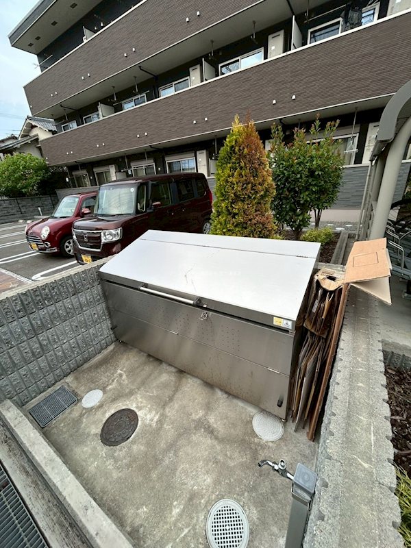 ラフェリシテ 共用ゴミ捨て場