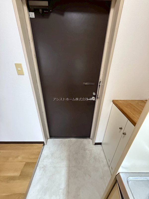 シャトー旭ヶ丘 玄関