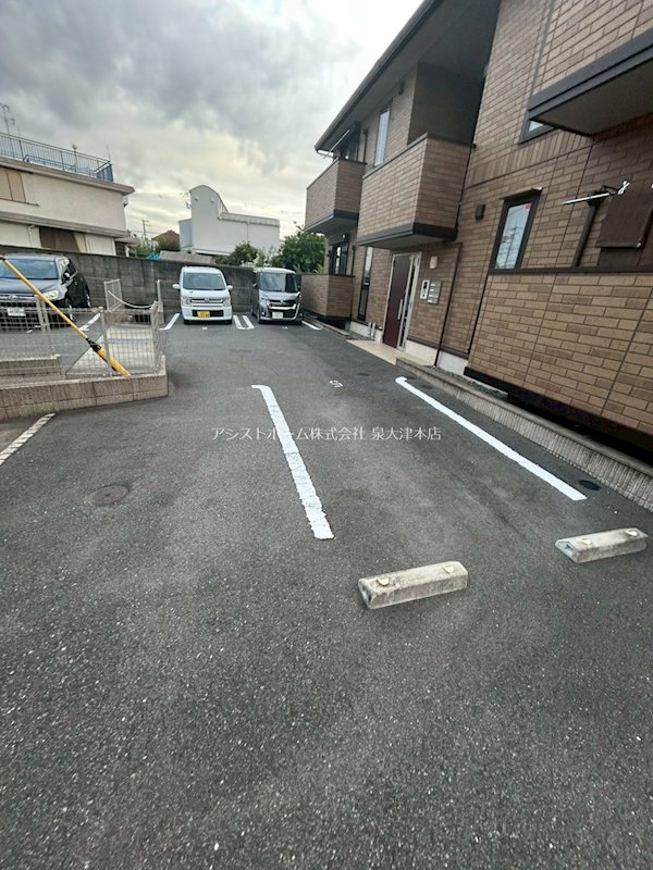 ラフィーナ 駐車場