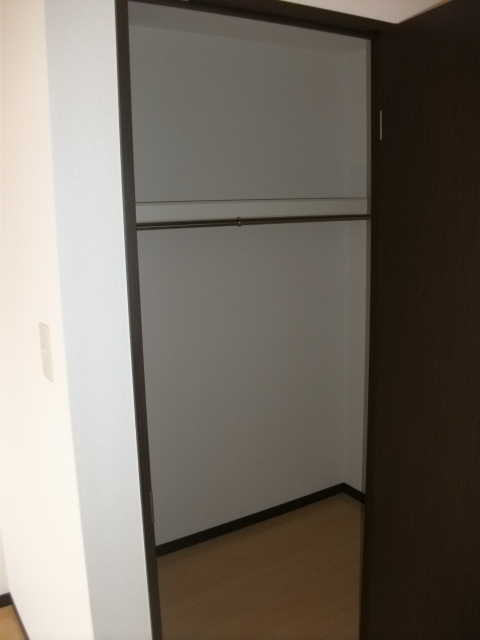 モンサント旭町 ※同タイプ部屋写真