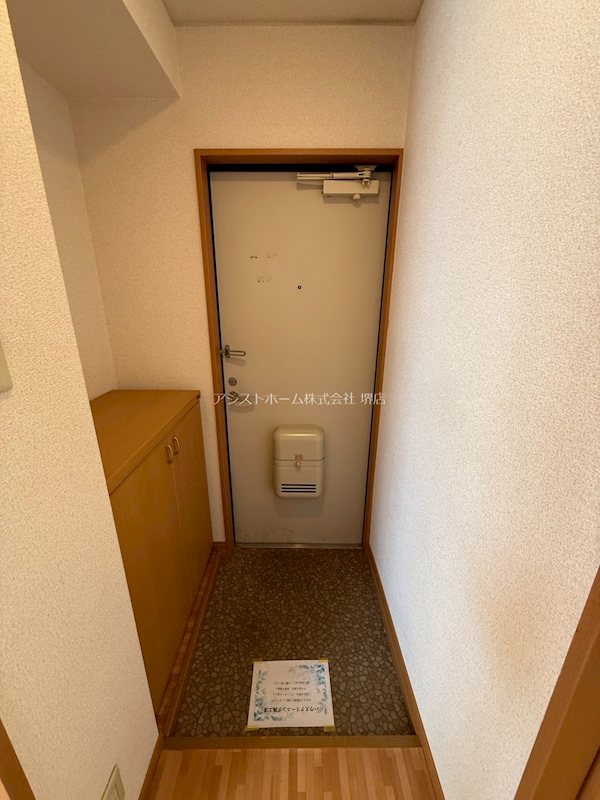 シェモア堺 玄関
