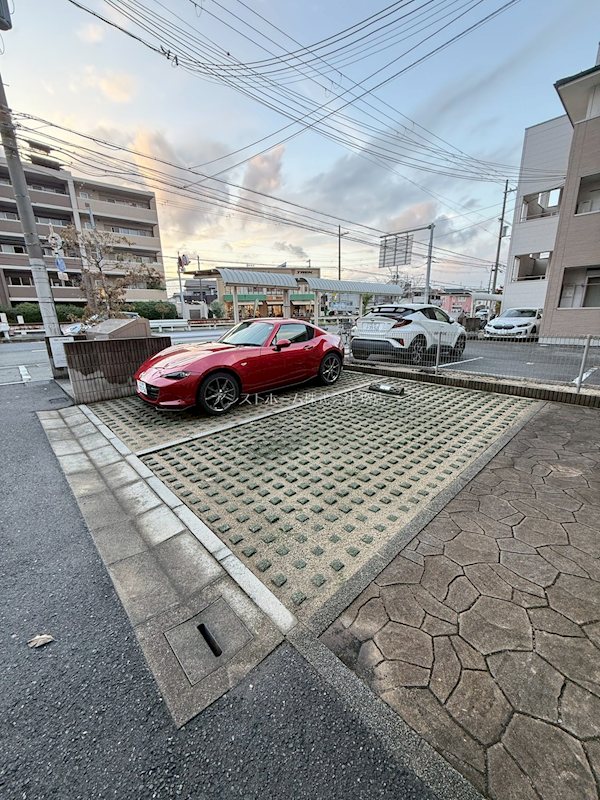 フジパレス浜寺サウスⅡ番館 駐車場