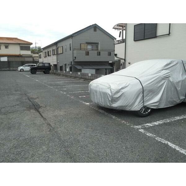 パークサイド和泉中央 駐車場