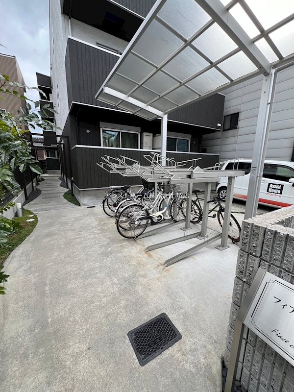 フィアスコート北旅籠町東Ⅰ番館 屋根付き駐輪場