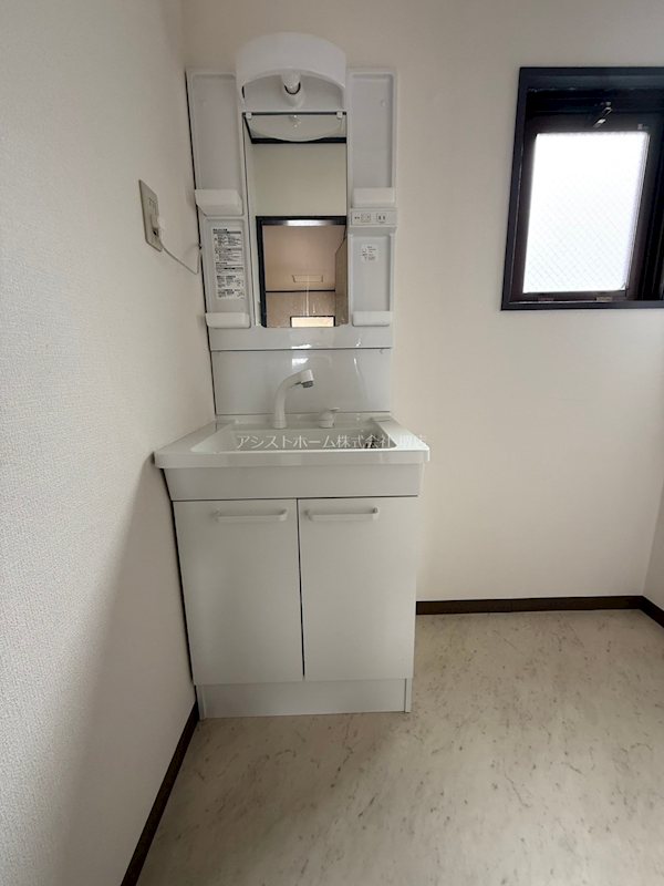 第3かくおマンション シャワー付き洗面化粧台