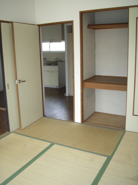 アミューズメント和泉 収納たっぷり