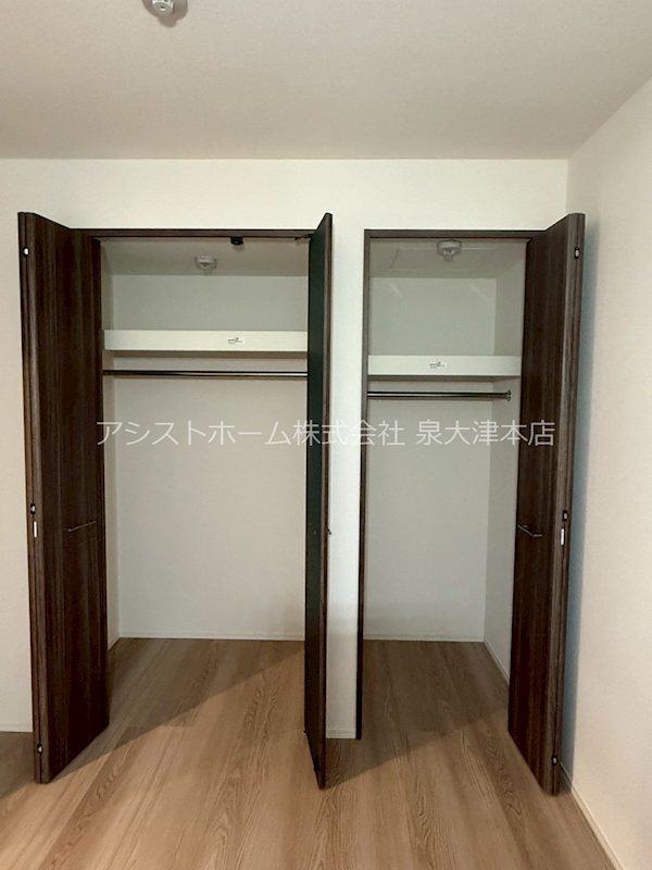 East Hills 収納豊富なクローゼット☆