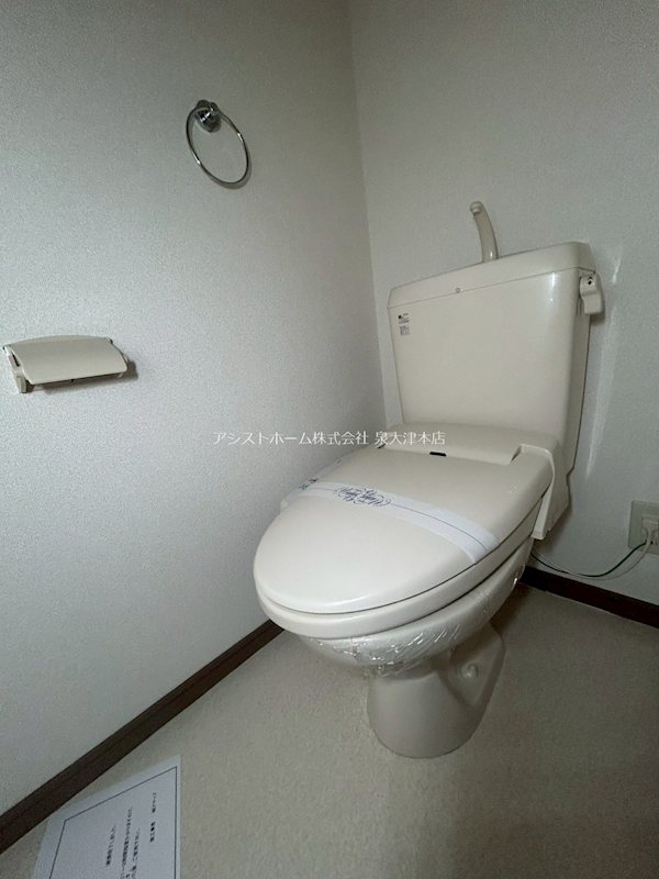 アンプルールフェールフォルス 温水洗浄便座付