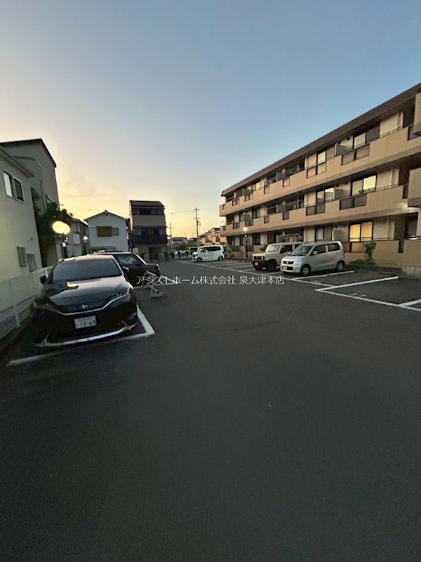 ヴァンベールしののめ 広めの駐車場