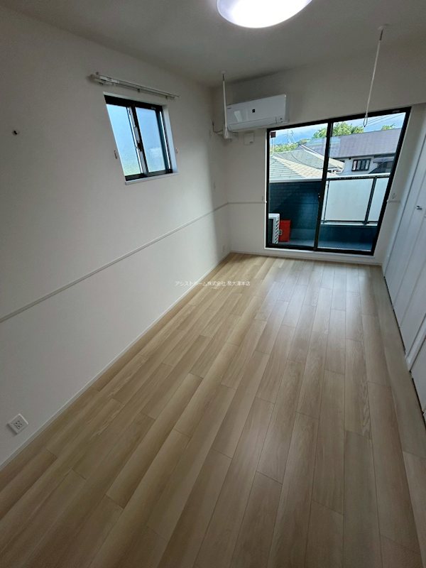 ラ・ルーチェ　Ｙ 窓があり日差しの入るお部屋です