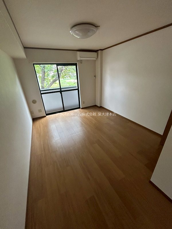 グレイスカルティエ 窓があり日差しの入るお部屋です