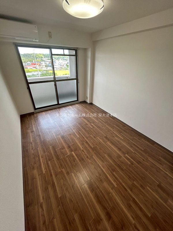 小林マンション 窓があり日差しの入るお部屋です