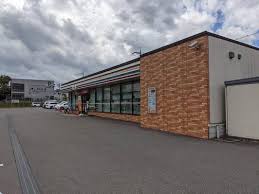 小林マンション セブンイレブン 和泉はつが野3丁目店