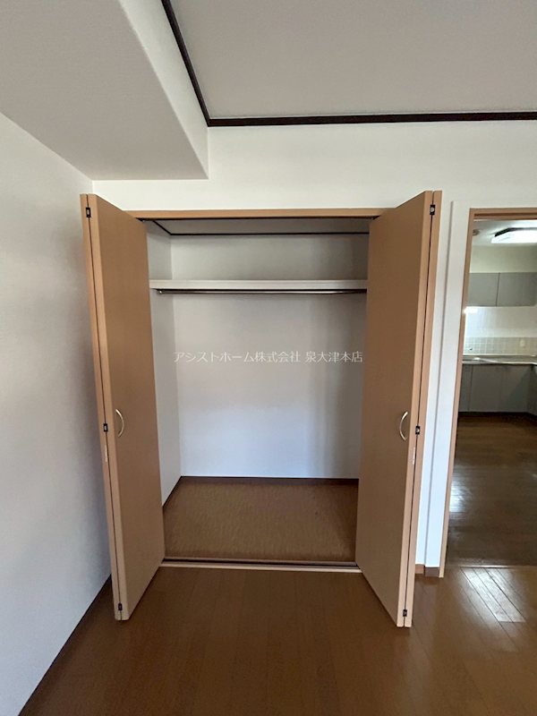 ウォーク羽衣 クローゼット