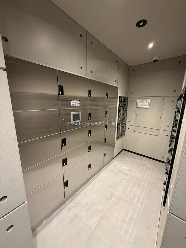 S-RESIDECE堺湊駅前azure 便利な宅配BOX付き集合ポスト