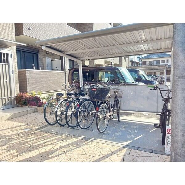 ヴィル　ポルト 駐輪場