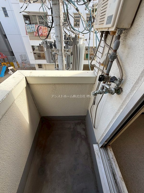 COCO堺東Ⅱ  室外洗濯機置き場