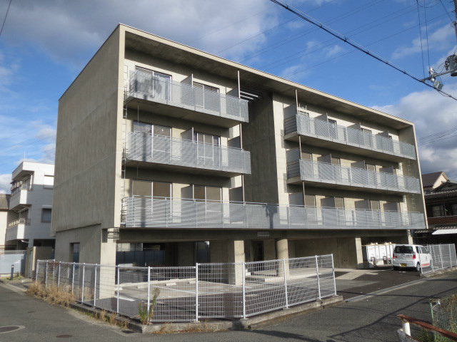 シャルル泉大津 外観