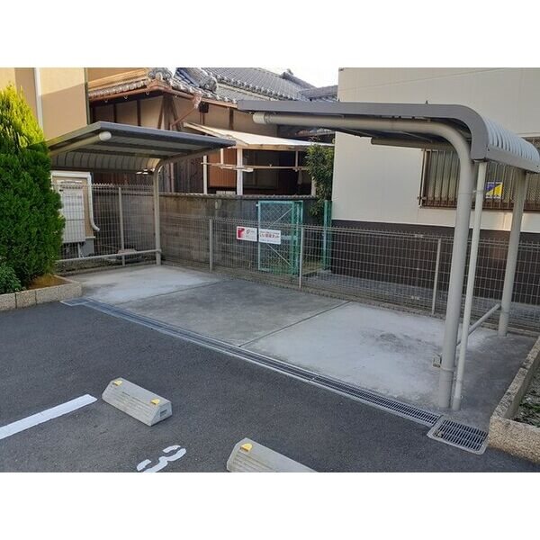 クラール 駐輪場