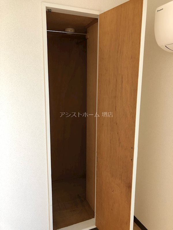 中之町TKハイツ 収納