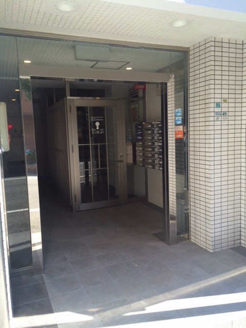中之町TKハイツ エントランス