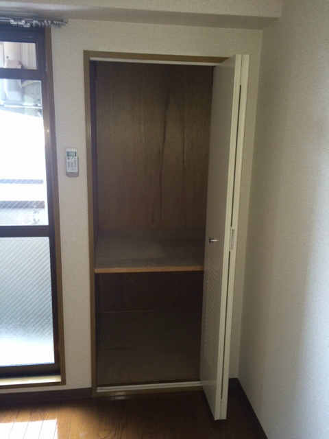 パレロイヤル堺 収納
