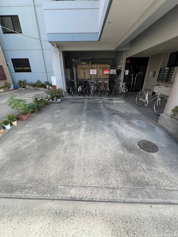 リバーランド堺東 駐車場