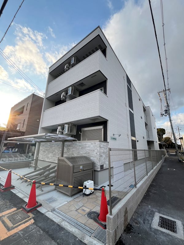 屋根付の駐輪場あり!