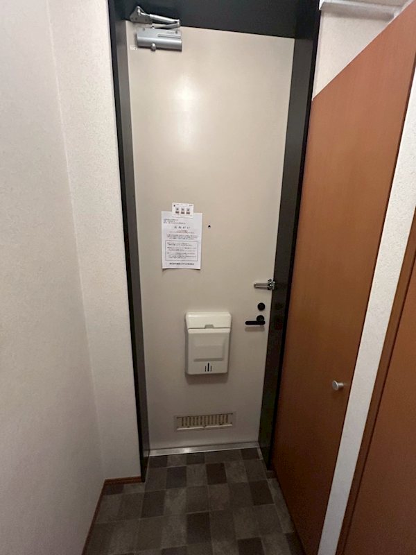 AZUR羽衣 玄関