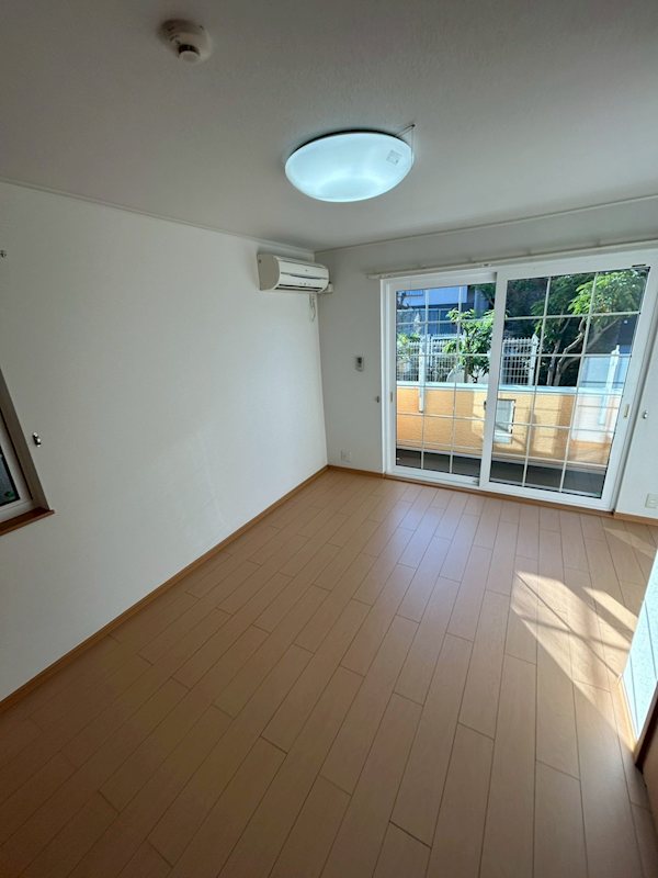 エスプワールＣ 窓があり日差しの入るお部屋です