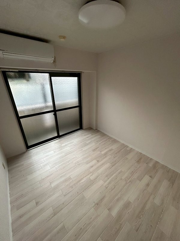オンディーヌ 窓があり日差しの入るお部屋です