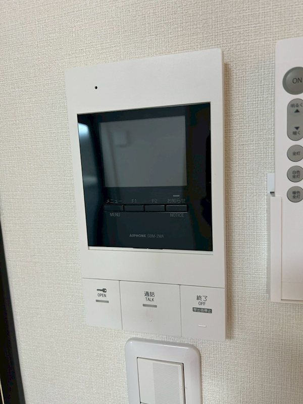 ハピネス高師浜 来訪者をカメラで確認できるので女性の方にも安心