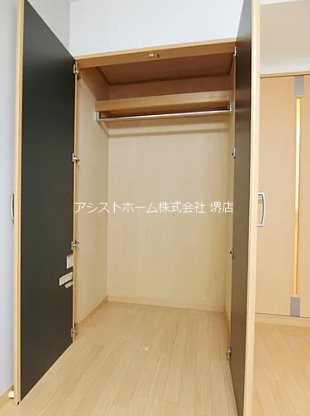 アーバン堺東 収納