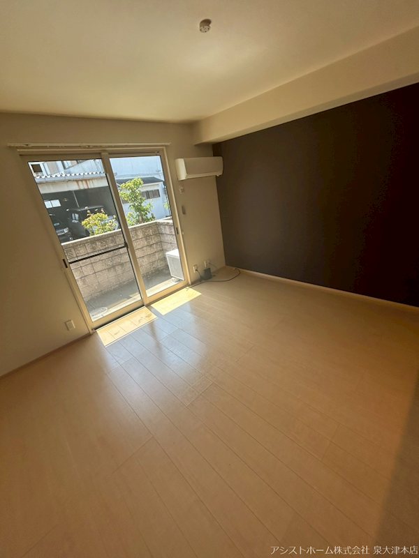 エイト 窓があり日差しの入るお部屋です