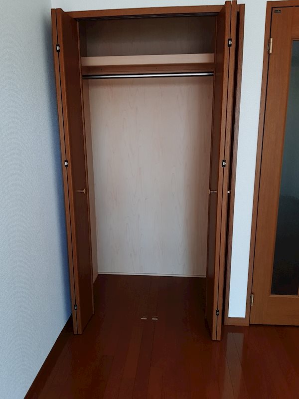 グリーンゲイブルズ大町 クローゼット