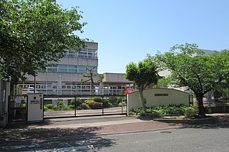 ガーデンハウスＣ棟 岸和田市立太田小学校
