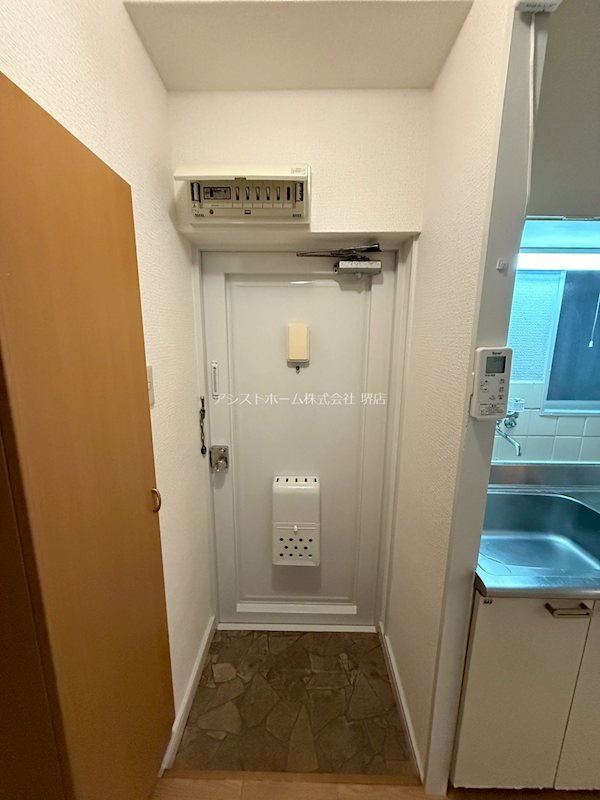 シャルム堀田 玄関