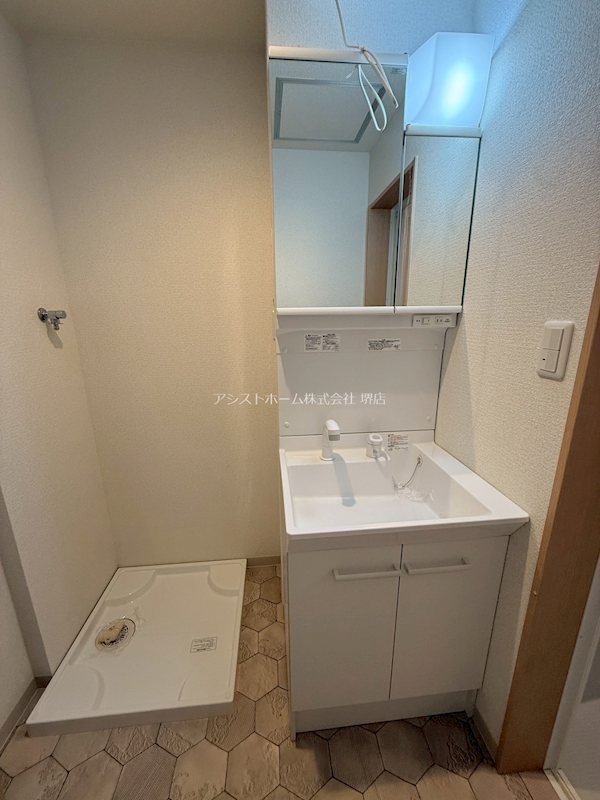 F＋style浜寺石津町西1号館 シャワー付き洗面化粧台