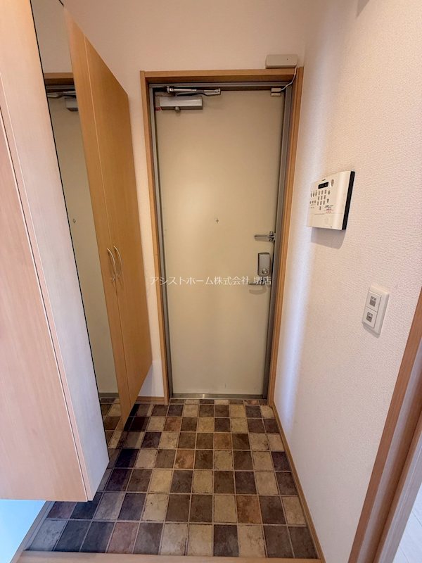 ボンヌ・ジュルネ 玄関