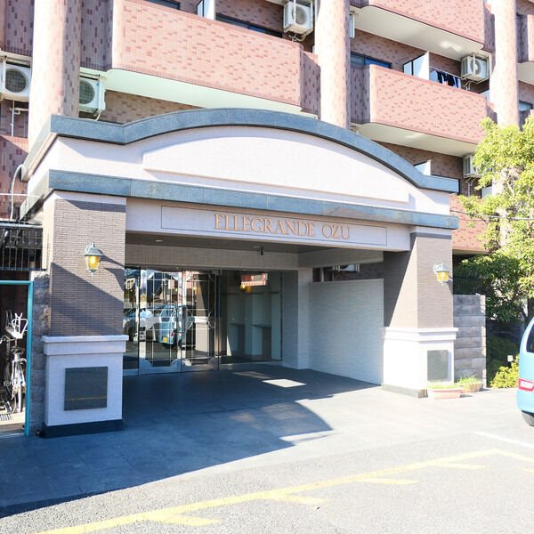 ELLEGRANDE OZU エントランス