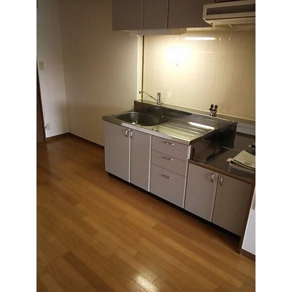 ELLEGRANDE OZU キッチン